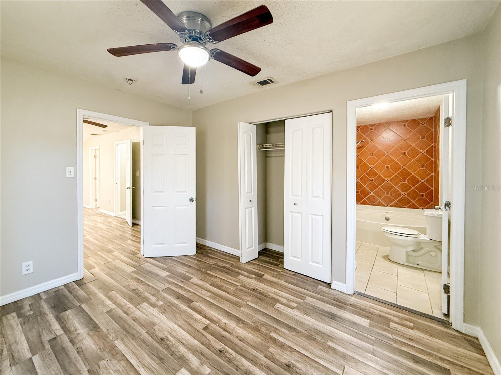 Image 17 of 22 For 4708 18th Avenue