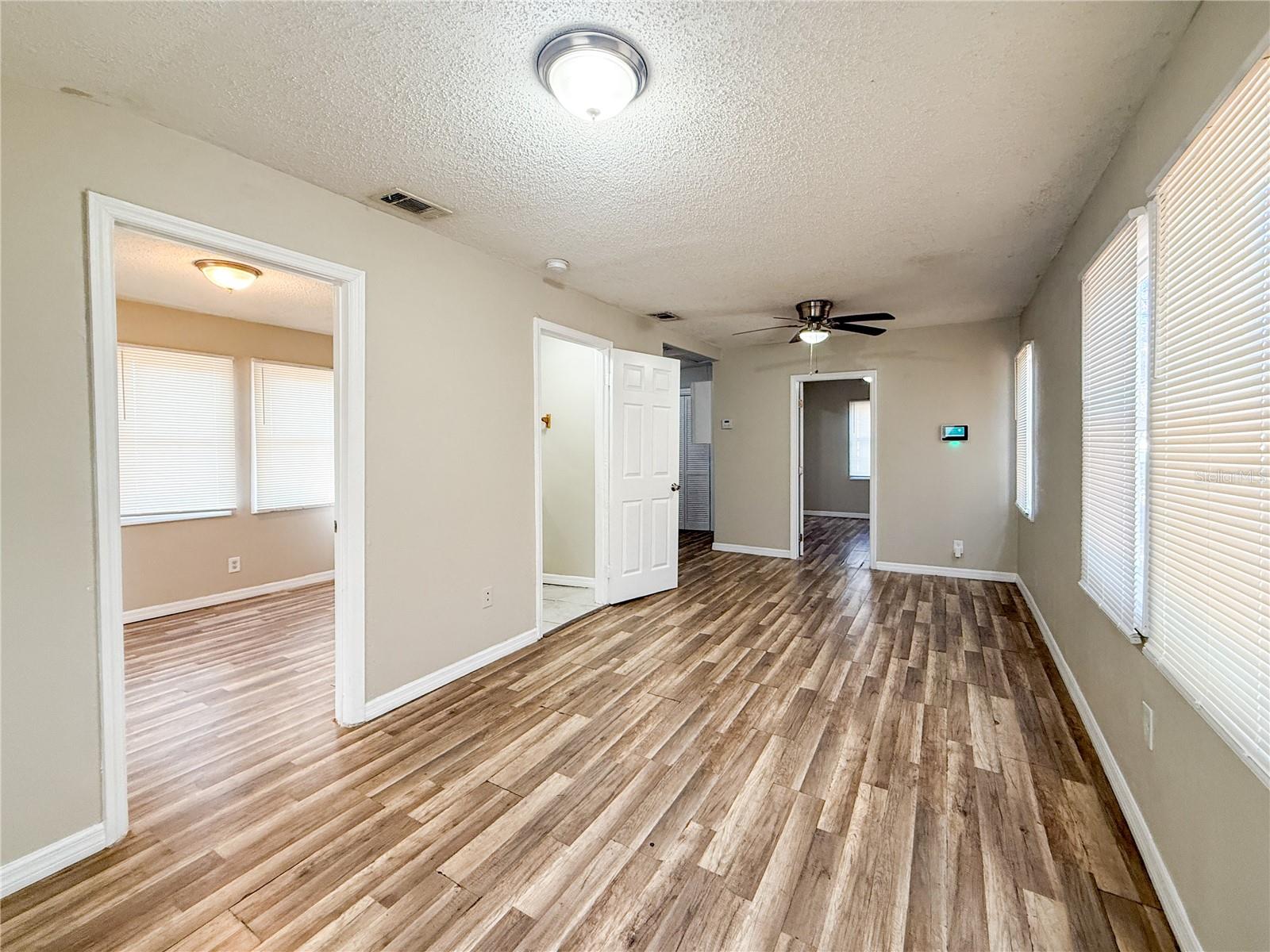 Image 4 of 22 For 4708 18th Avenue