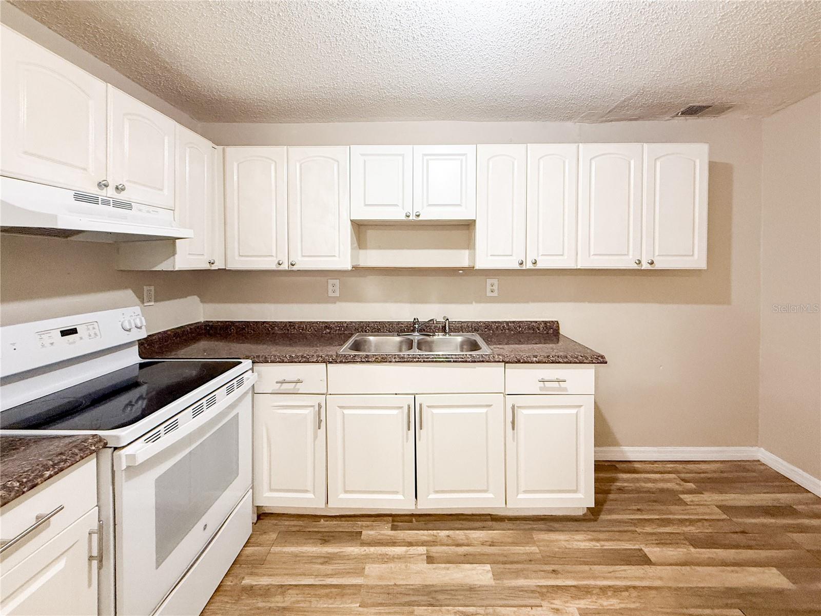 Image 7 of 22 For 4708 18th Avenue