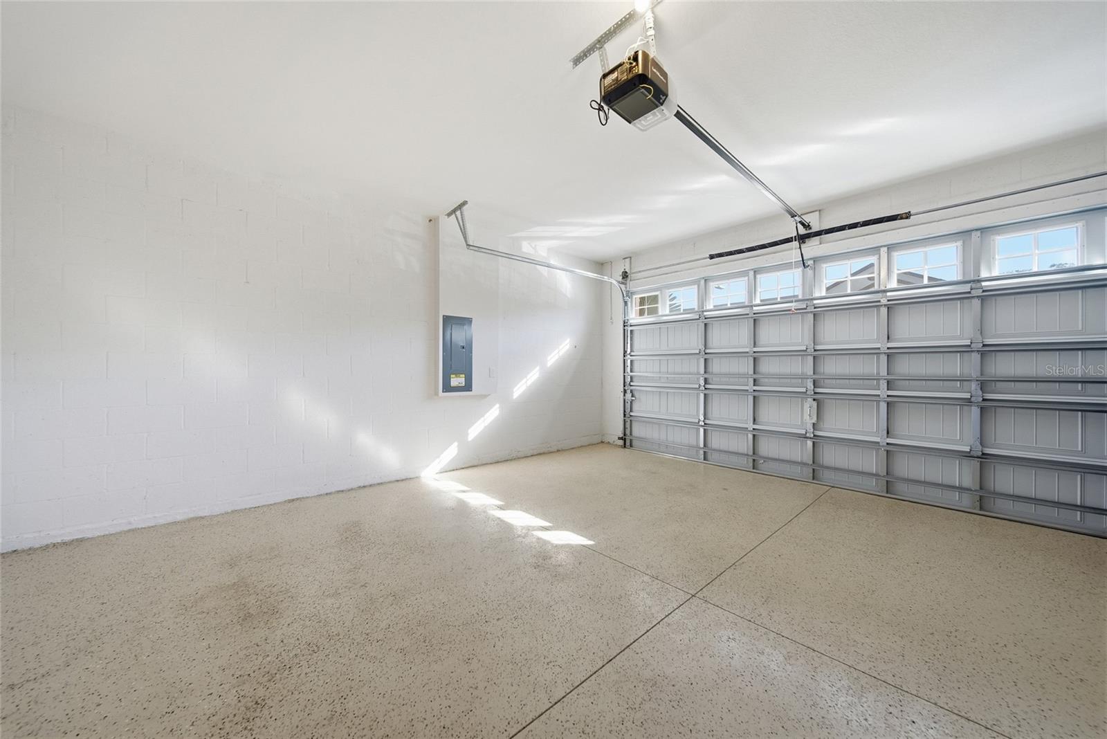 Image 13 of 34 For 11405 Cay Spruce Way