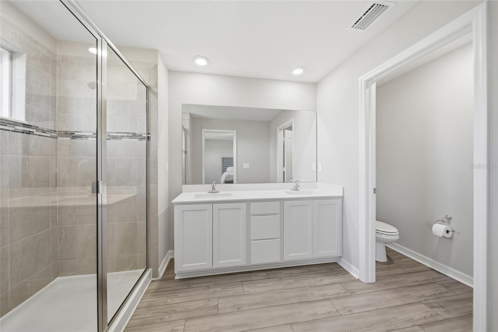 Image 19 of 34 For 11405 Cay Spruce Way