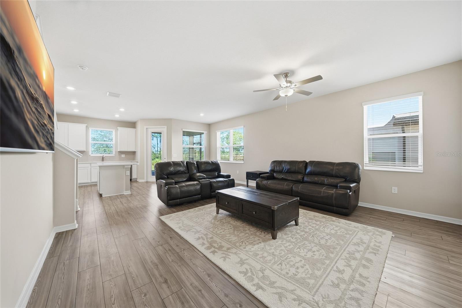 Image 5 of 34 For 11405 Cay Spruce Way