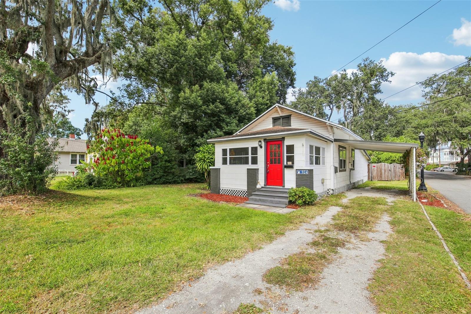 Image 31 of 53 For 924 Vistabula Street