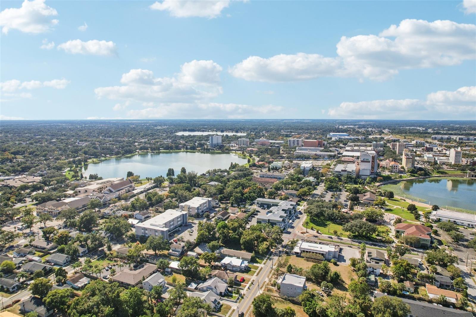 Image 34 of 53 For 924 Vistabula Street