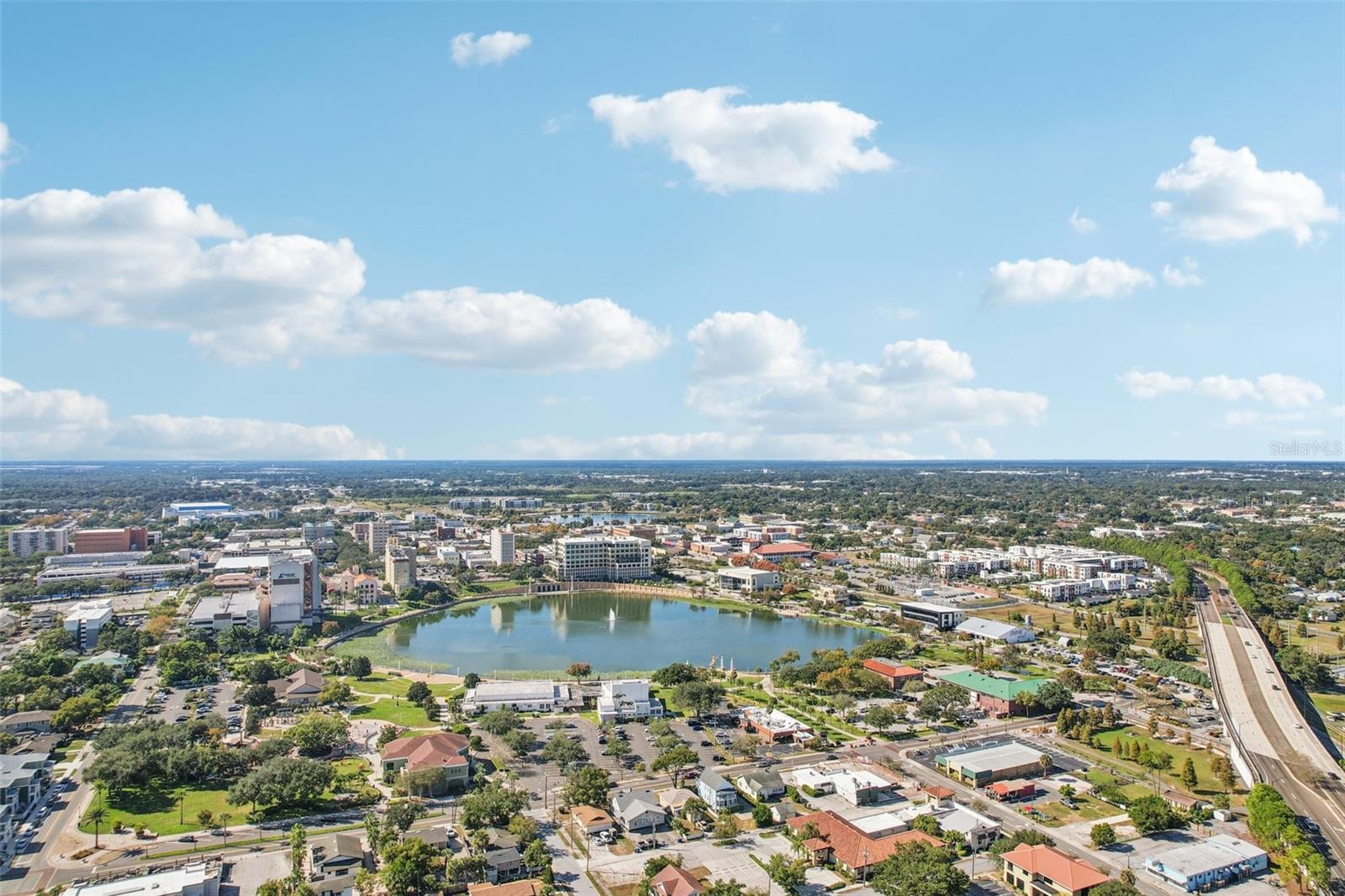 Image 35 of 53 For 924 Vistabula Street