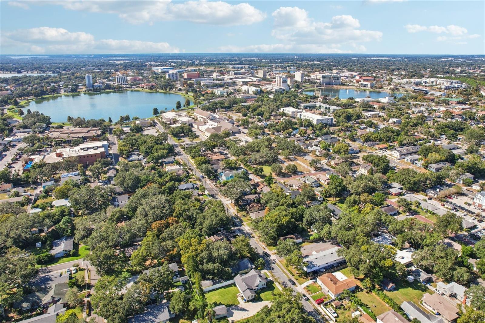 Image 39 of 53 For 924 Vistabula Street