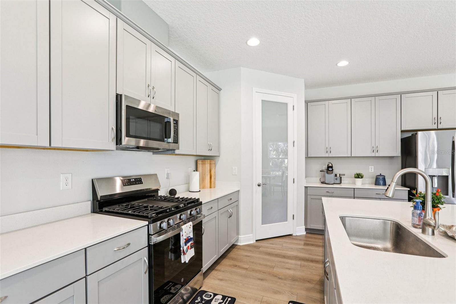 Listing photo id 15 for 14733 Gallop Run Drive