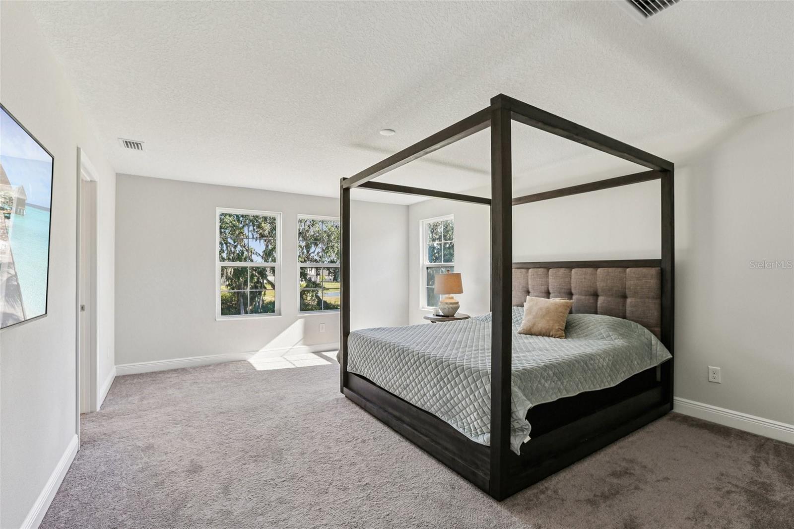 Listing photo id 33 for 14733 Gallop Run Drive