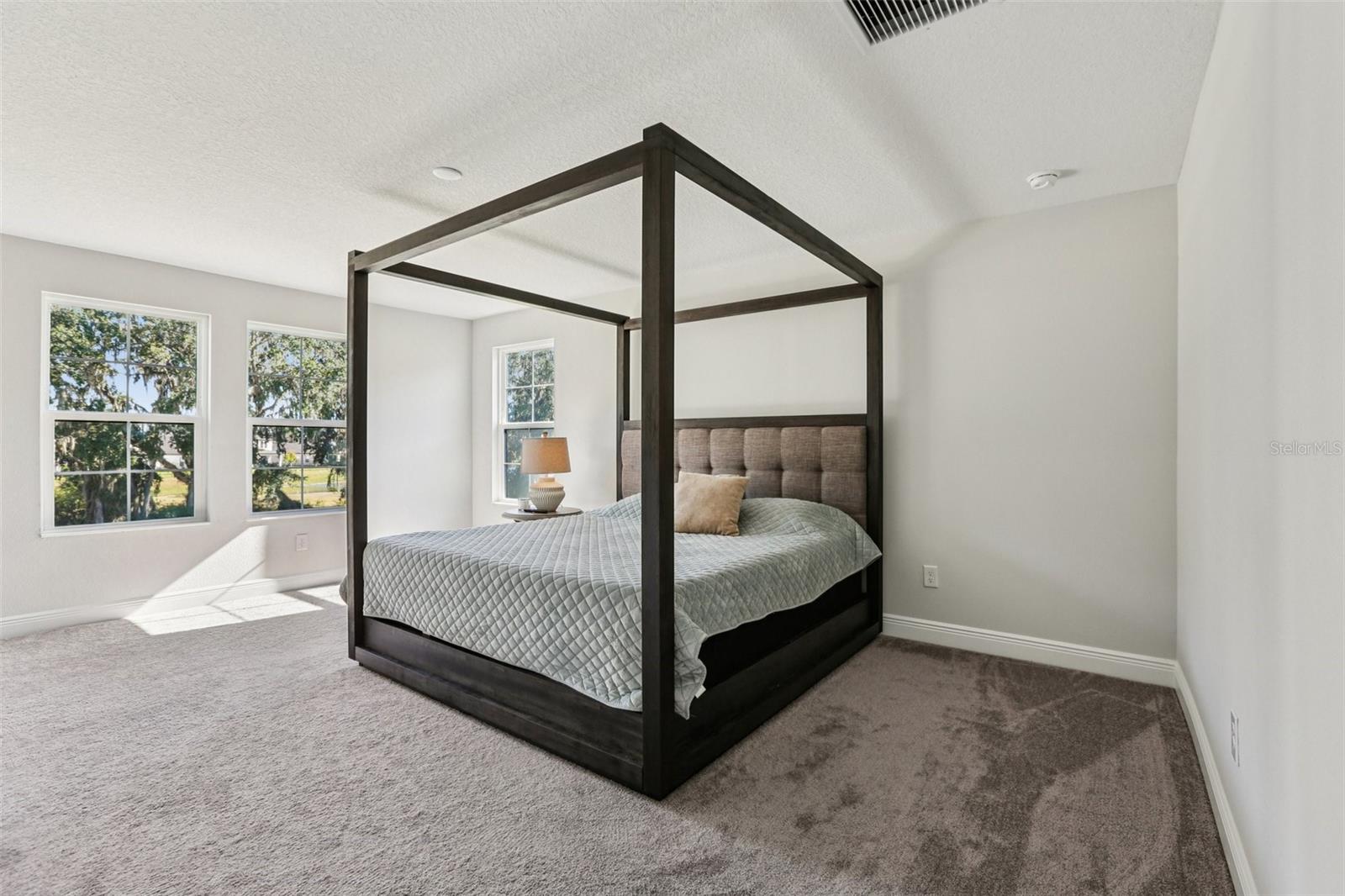 Listing photo id 34 for 14733 Gallop Run Drive