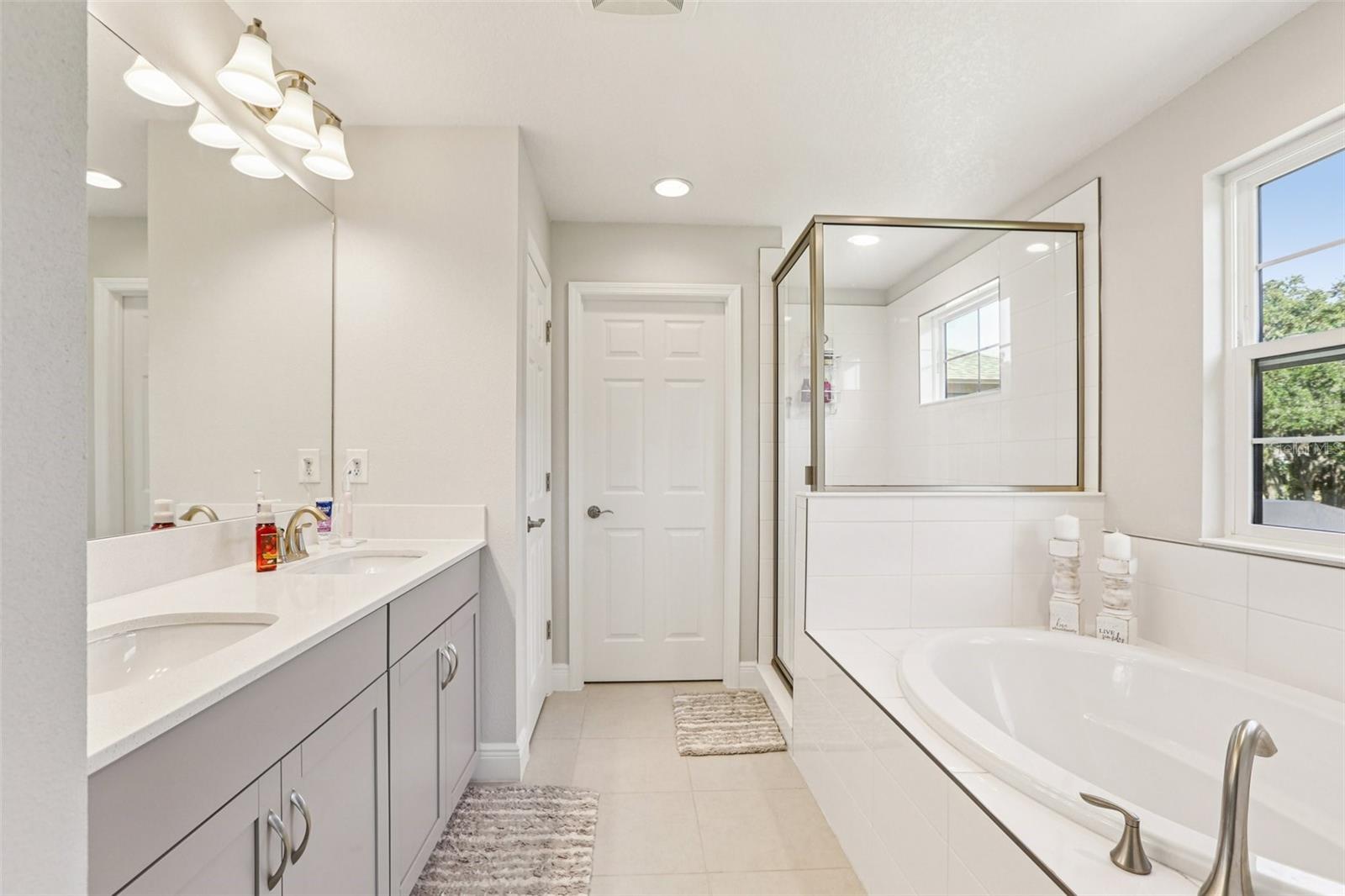 Listing photo id 38 for 14733 Gallop Run Drive