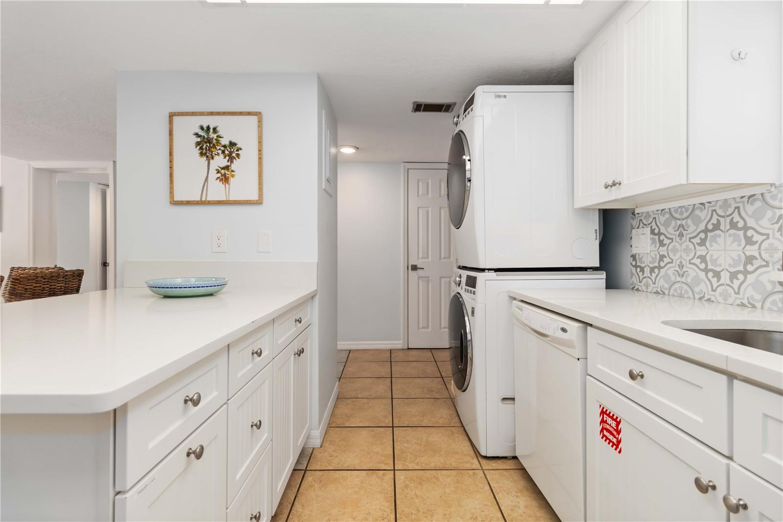 Image 16 of 30 For 5200 Ocean Beach Boulevard 114