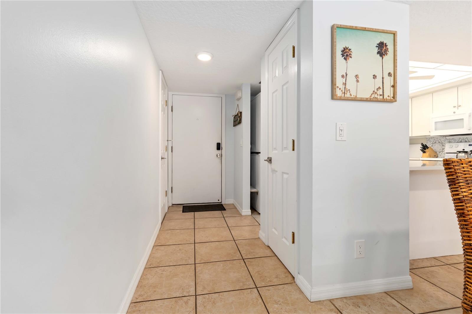 Image 3 of 30 For 5200 Ocean Beach Boulevard 114