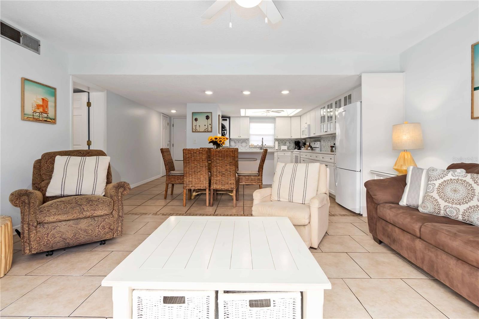 Image 8 of 30 For 5200 Ocean Beach Boulevard 114