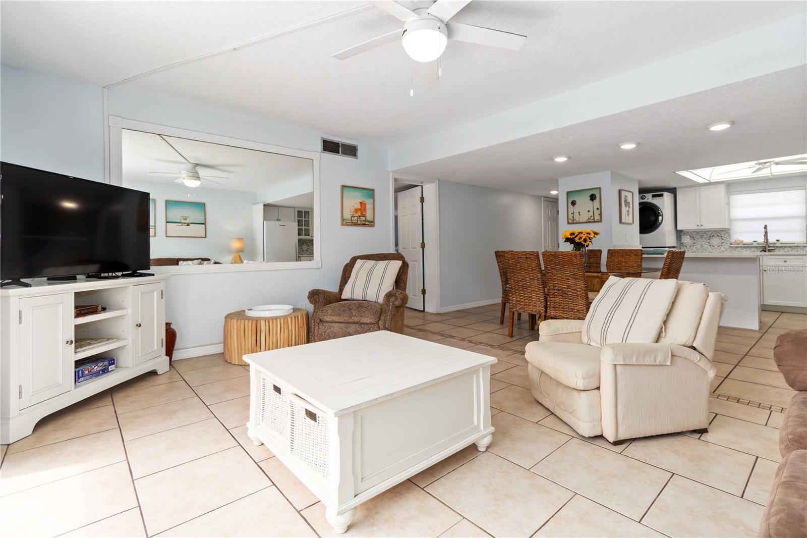 Image 9 of 30 For 5200 Ocean Beach Boulevard 114