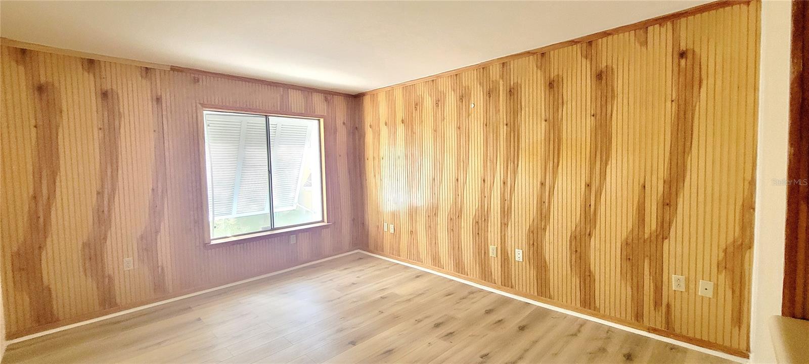 Image 16 of 17 For 3775 40th Lane S L