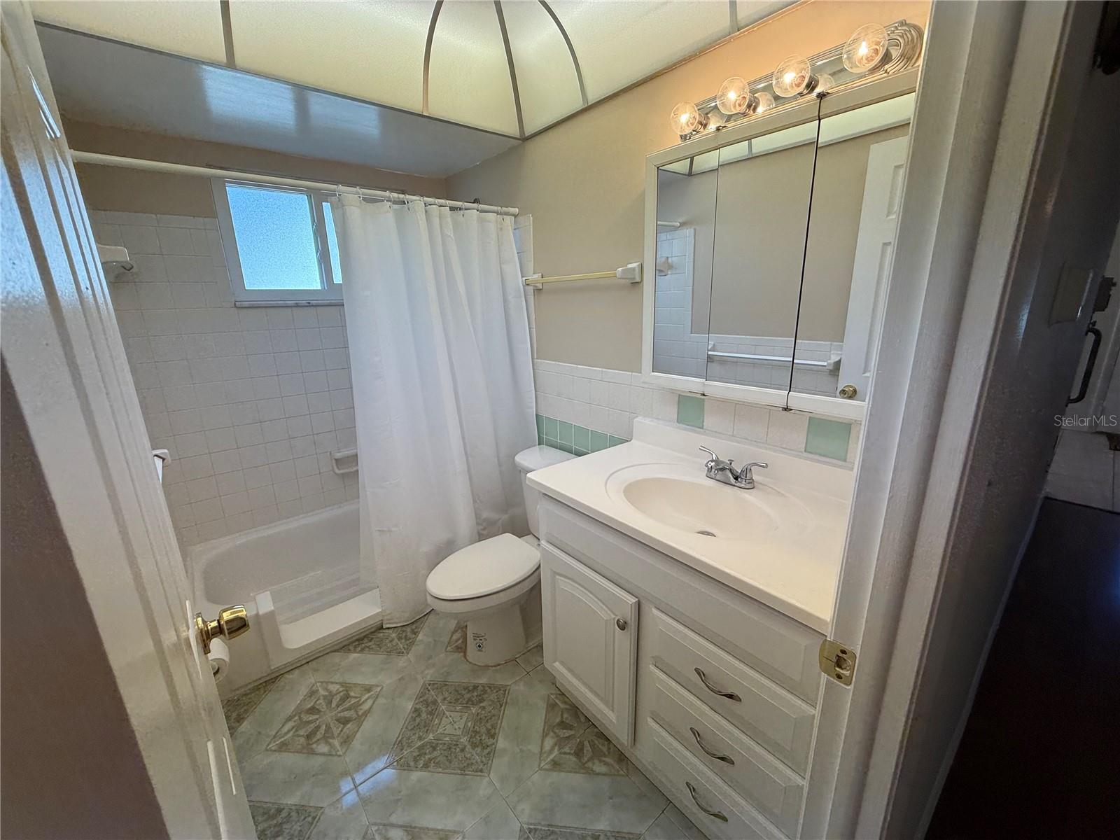 Image 16 of 18 For 8454 111th Street 205