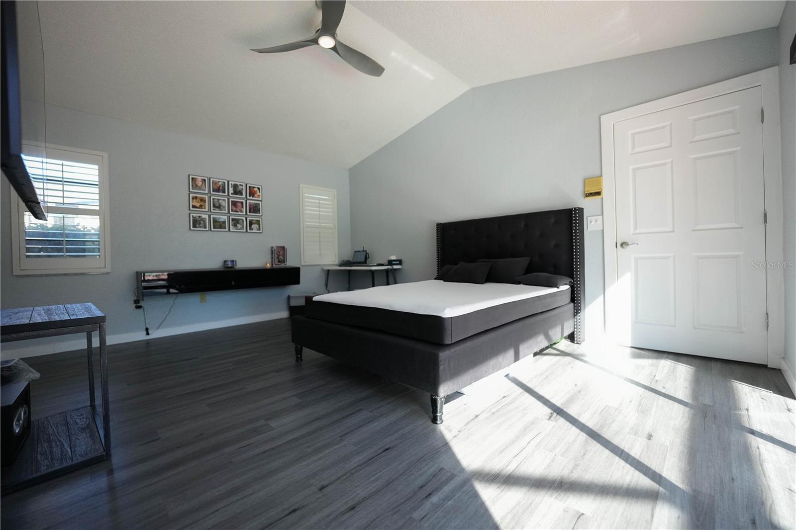 Image 16 of 37 For 13572 Avista Drive