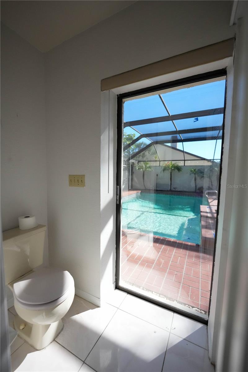 Image 21 of 37 For 13572 Avista Drive