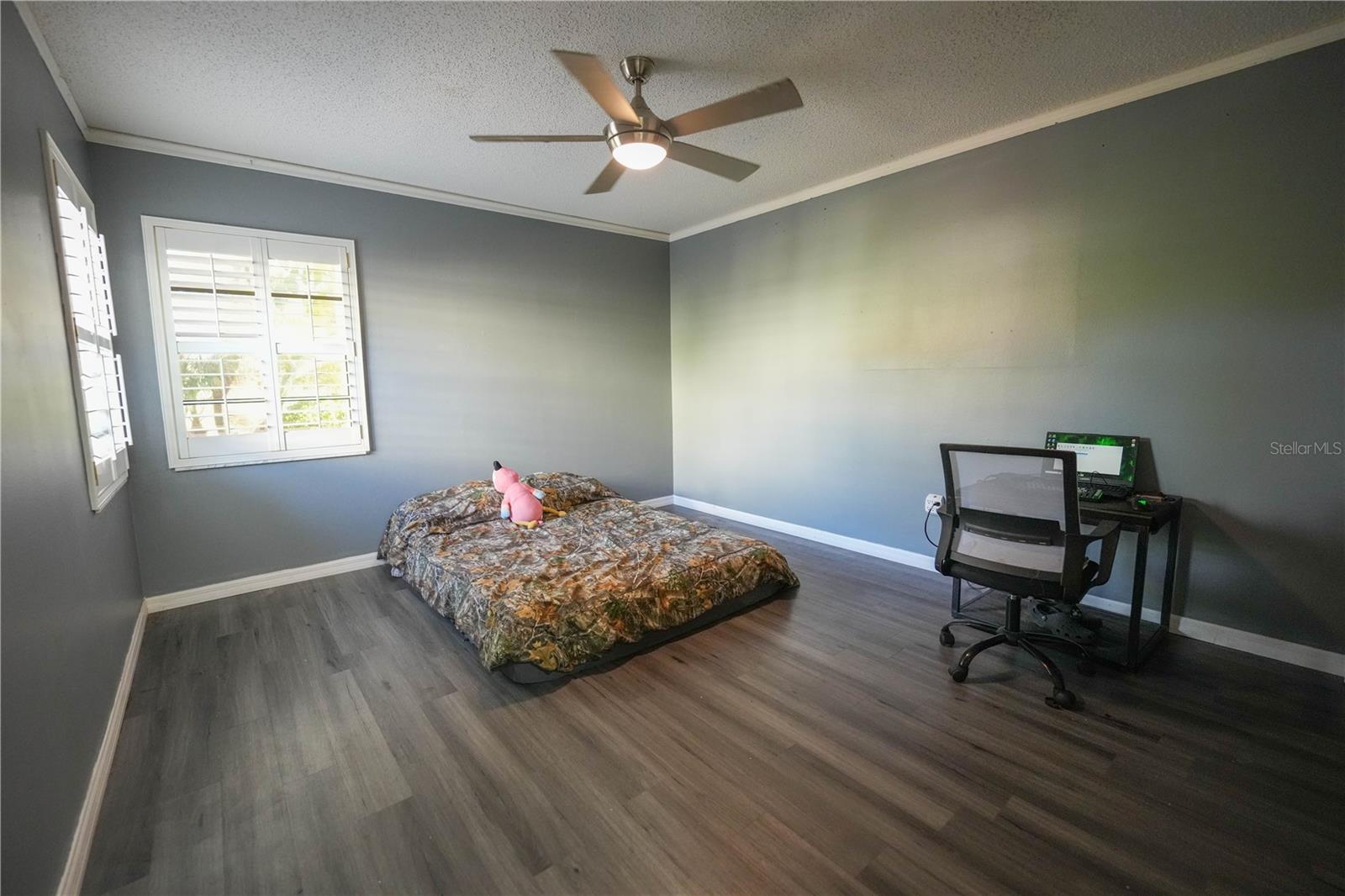 Image 22 of 37 For 13572 Avista Drive