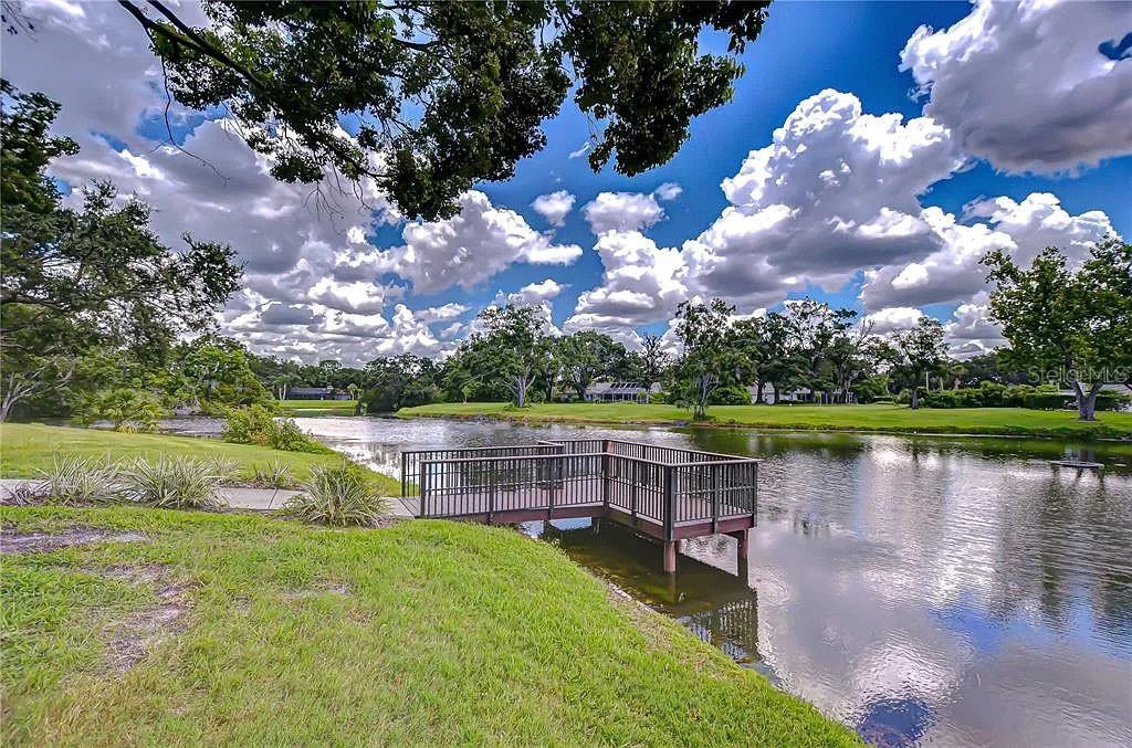 Image 28 of 37 For 13572 Avista Drive