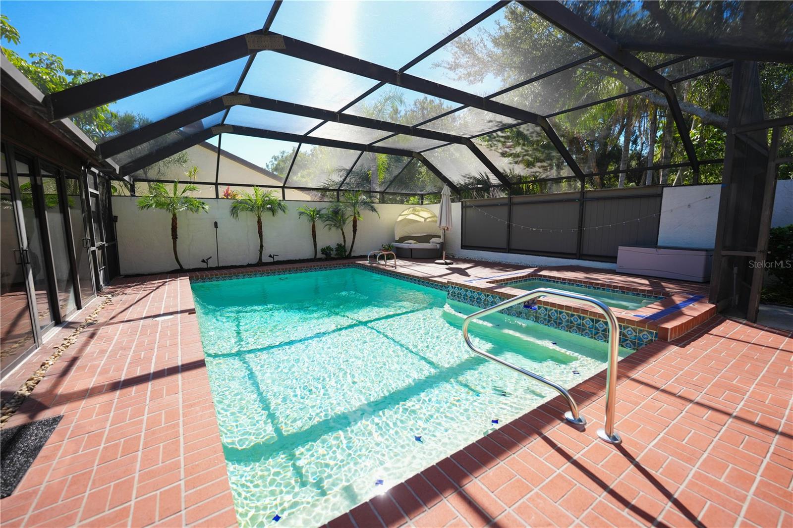 Image 7 of 37 For 13572 Avista Drive