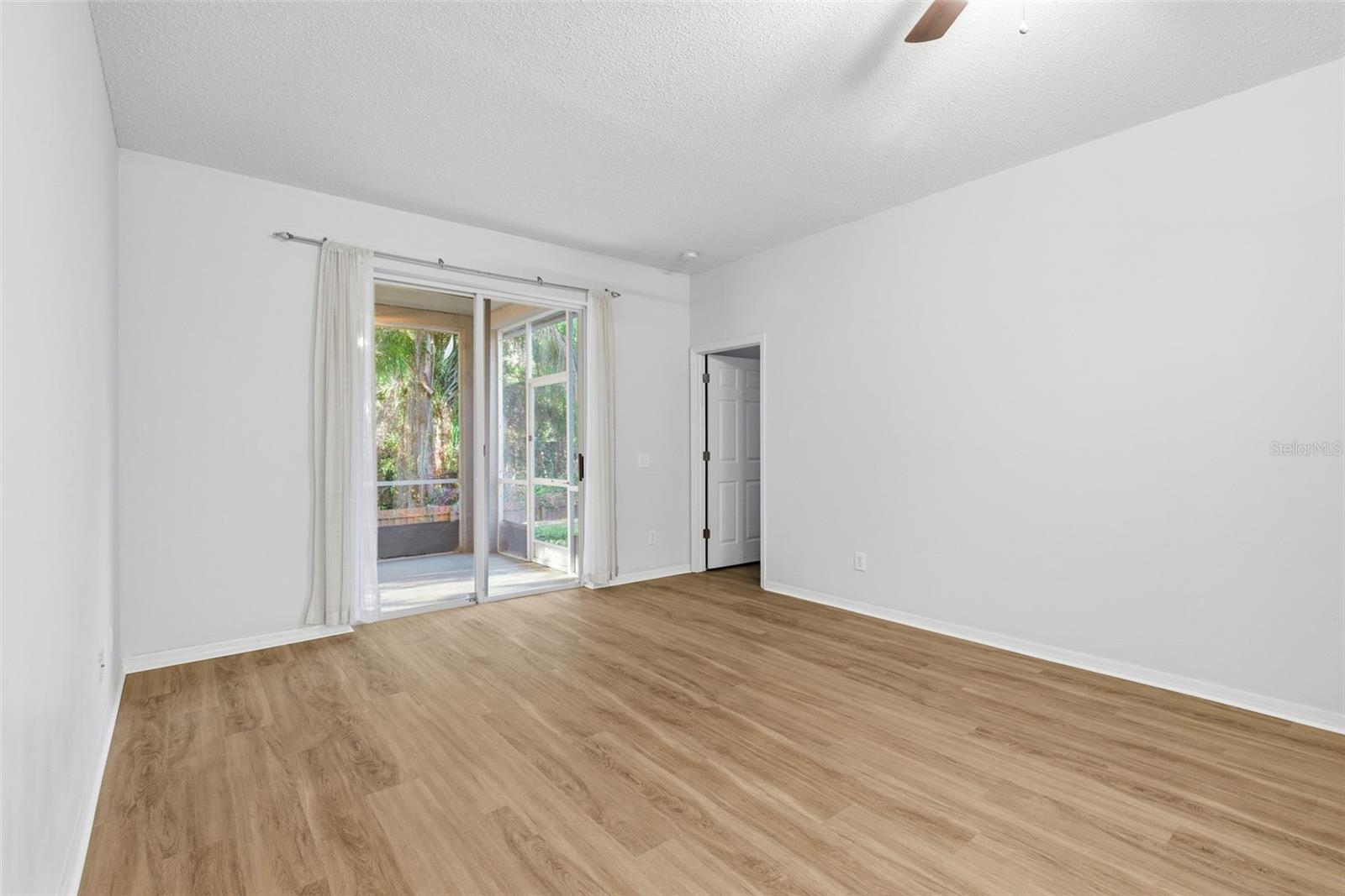 Image 15 of 47 For 10232 Grant Creek Drive