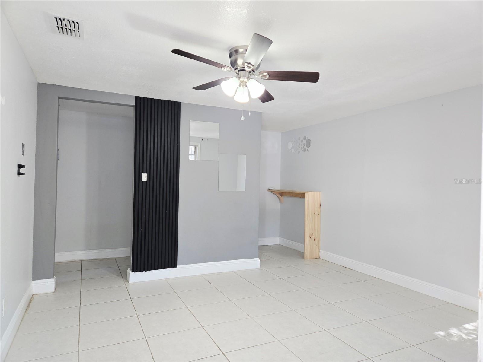 Listing photo id 18 for 8204 13th Street