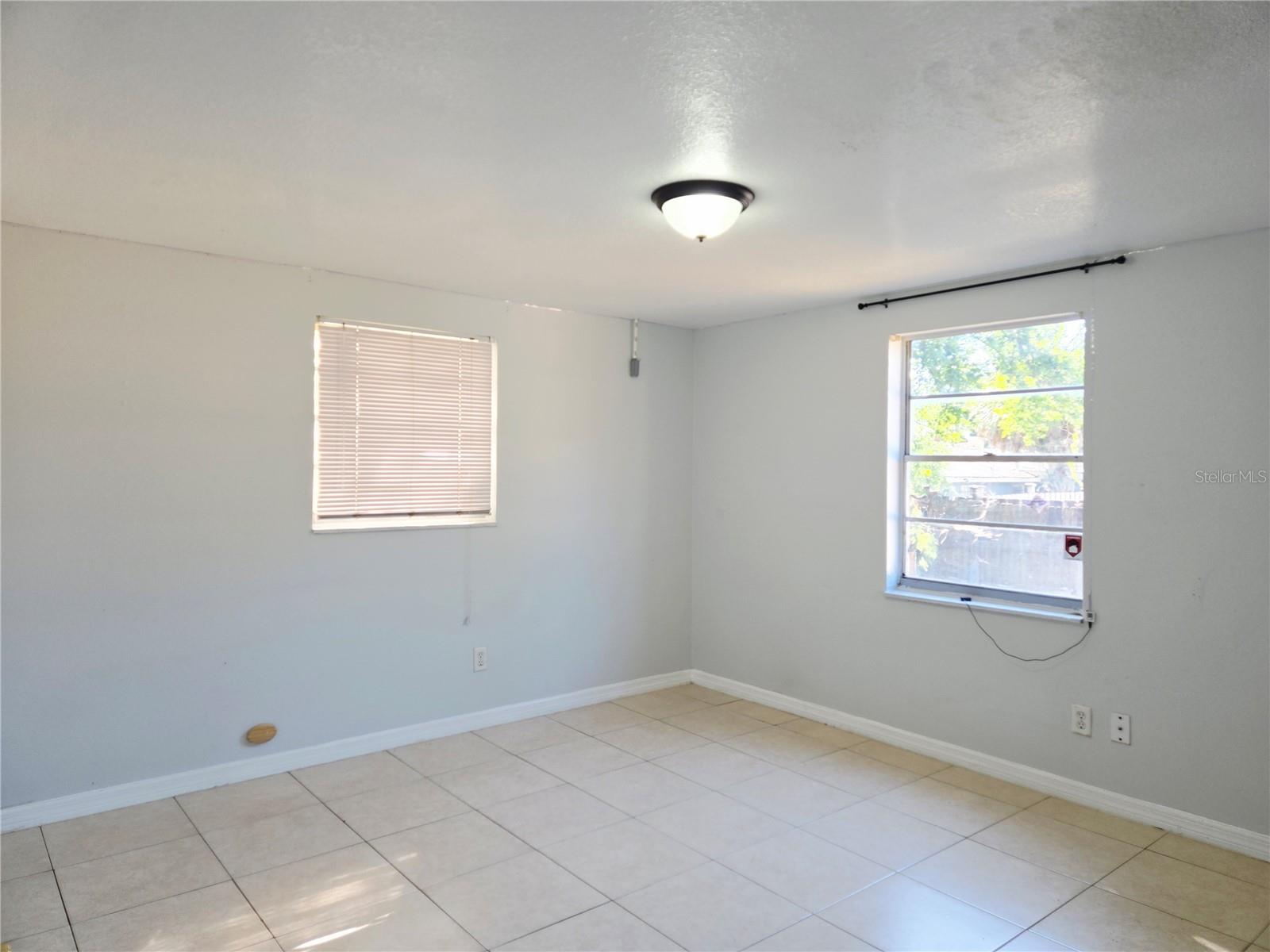 Listing photo id 25 for 8204 13th Street