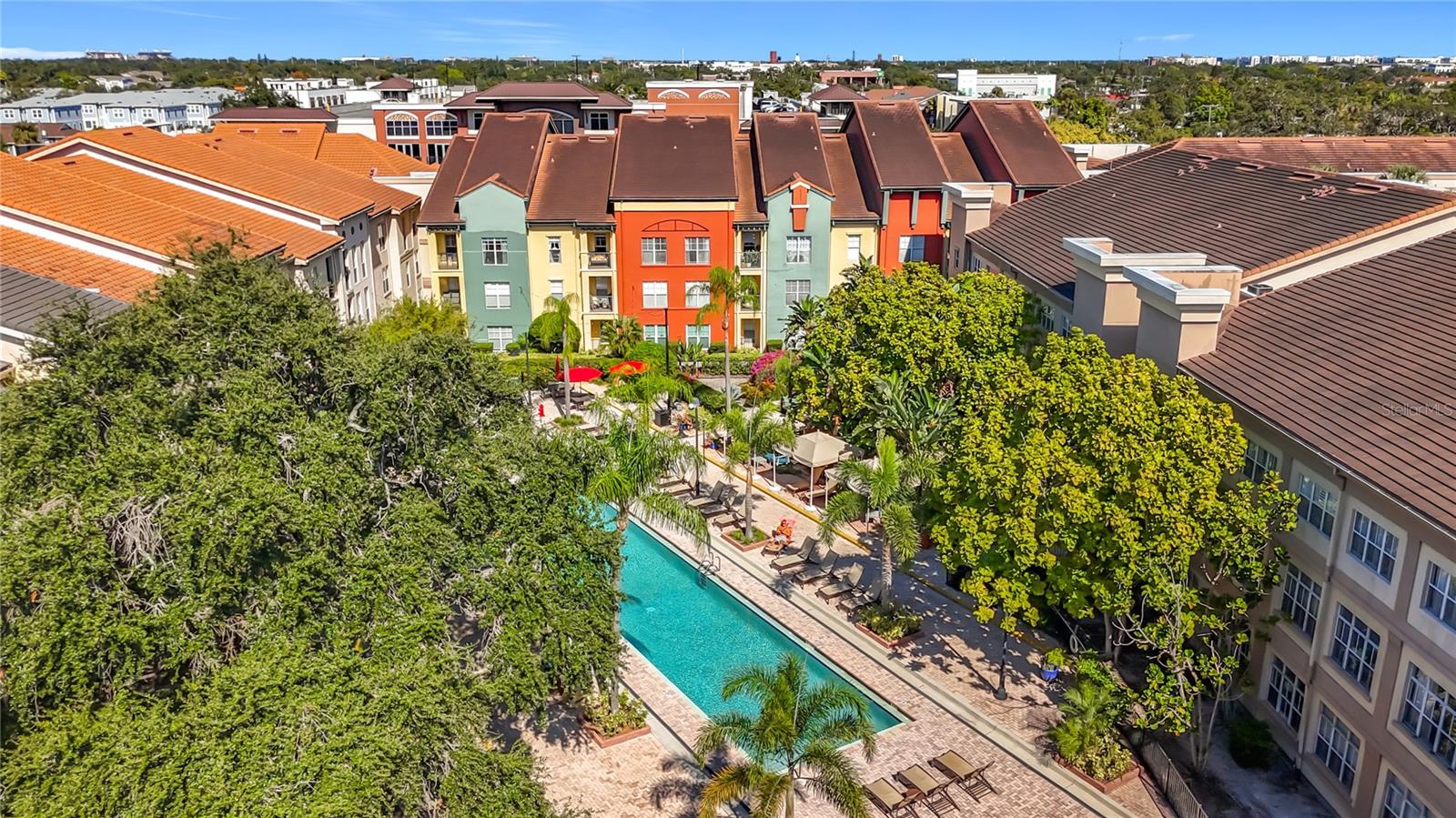 Image 29 of 31 For 402 Armenia Avenue 128