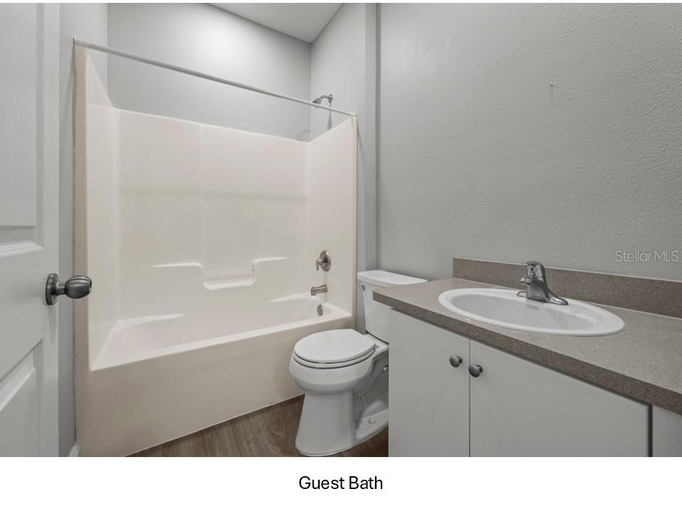 Image 16 of 24 For 8516 Corinthian Way