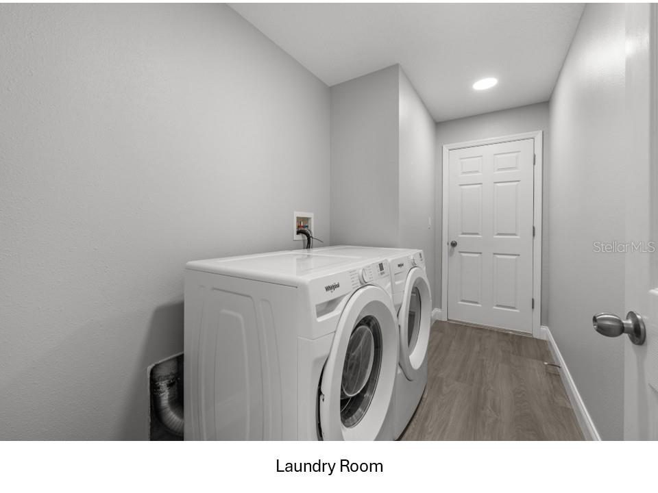 Image 17 of 24 For 8516 Corinthian Way