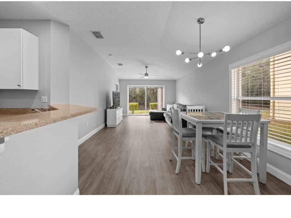 Image 4 of 24 For 8516 Corinthian Way