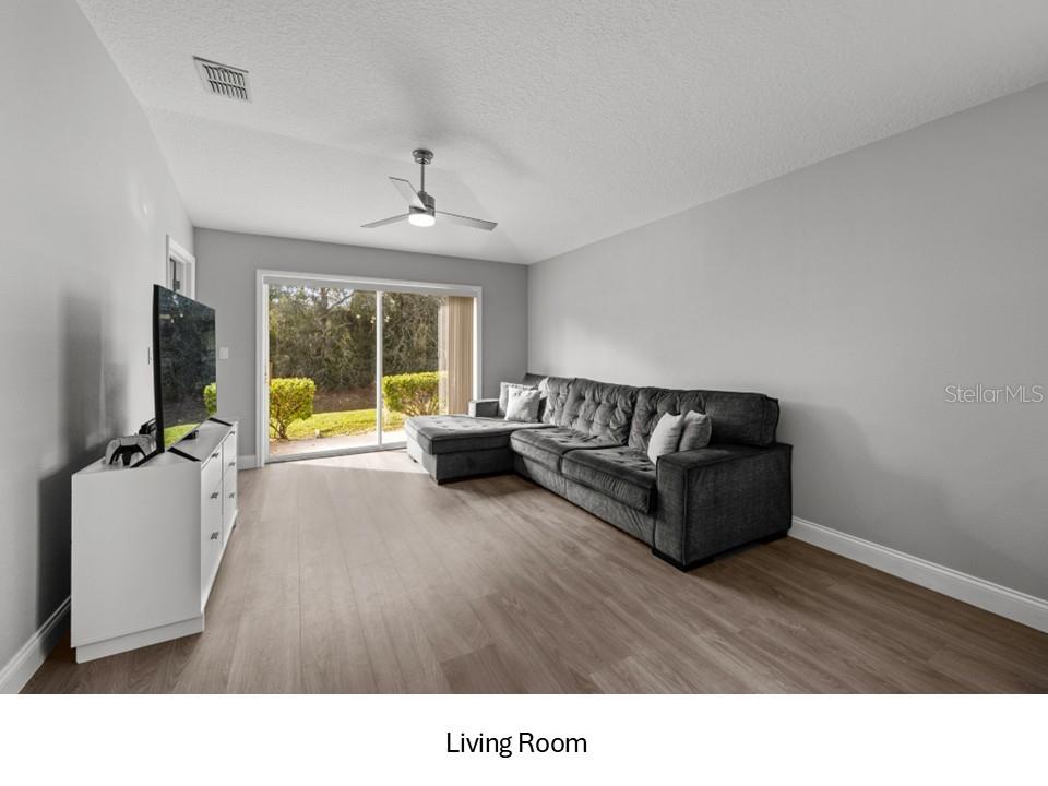 Image 5 of 24 For 8516 Corinthian Way