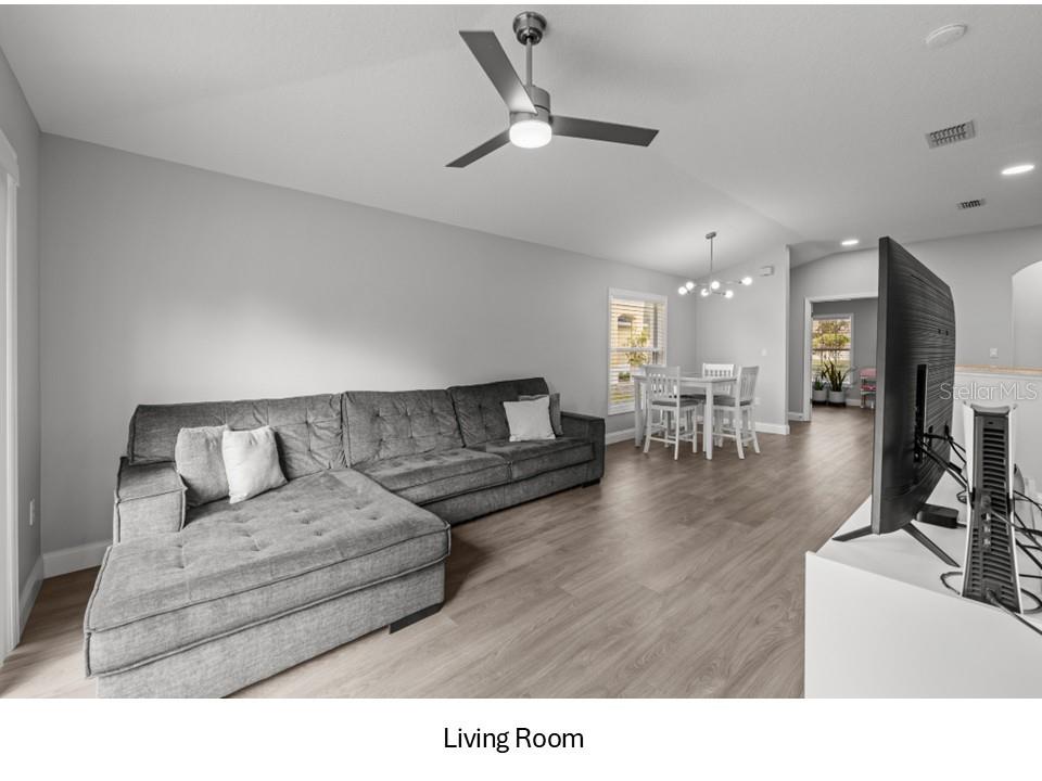 Image 6 of 24 For 8516 Corinthian Way