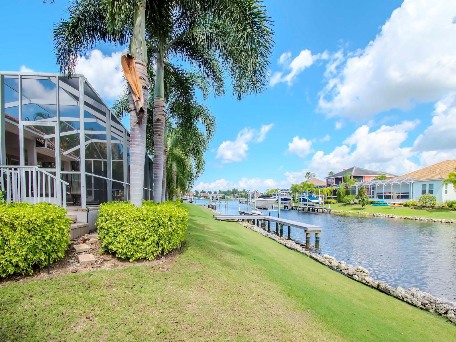 Listing photo id 36 for 717 Manns Harbor Drive