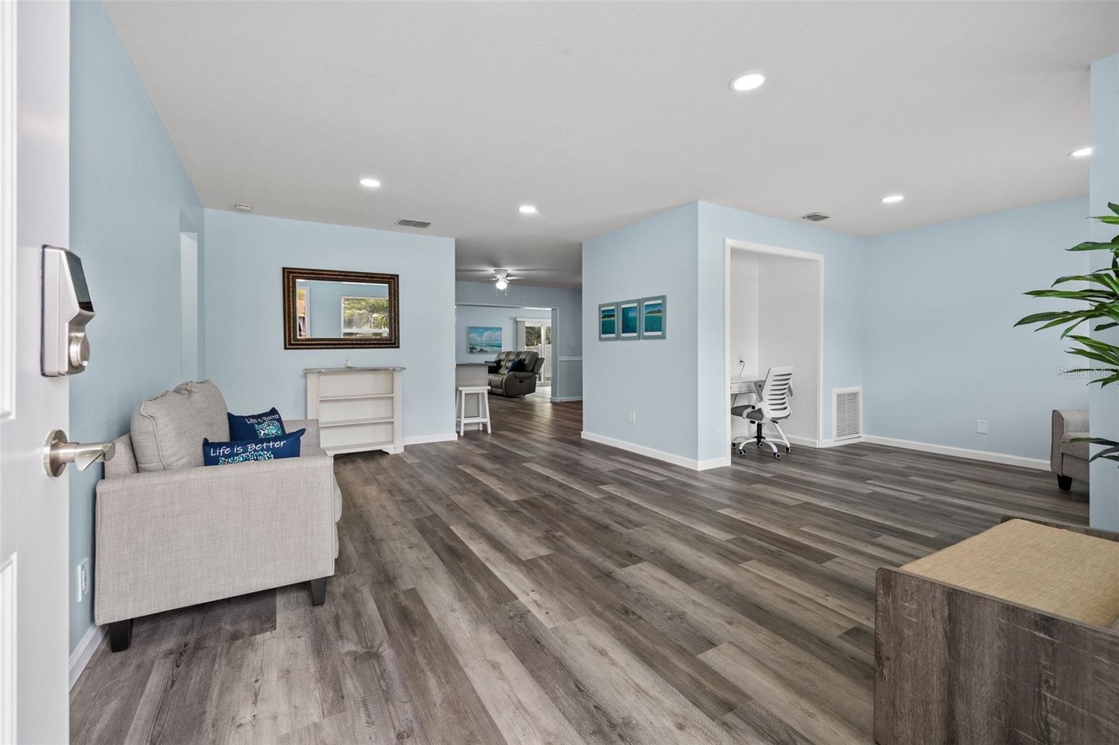 Image 2 of 26 For 2832 47th Avenue S