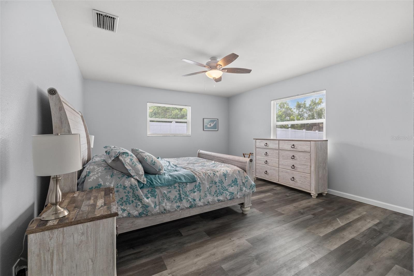 Image 22 of 26 For 2832 47th Avenue S