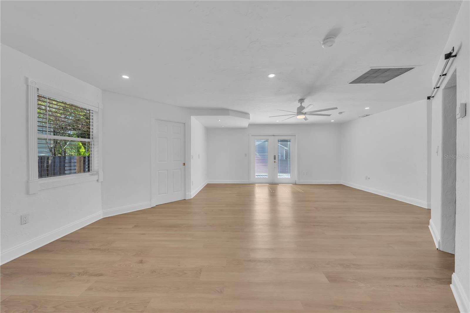 Image 15 of 47 For 314 Frances Avenue