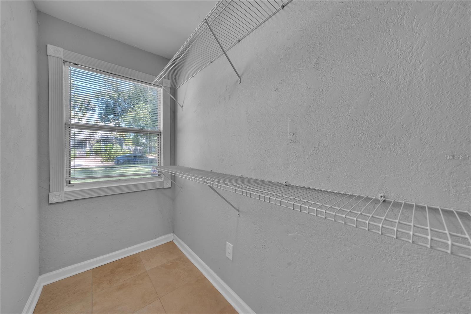 Image 38 of 47 For 314 Frances Avenue