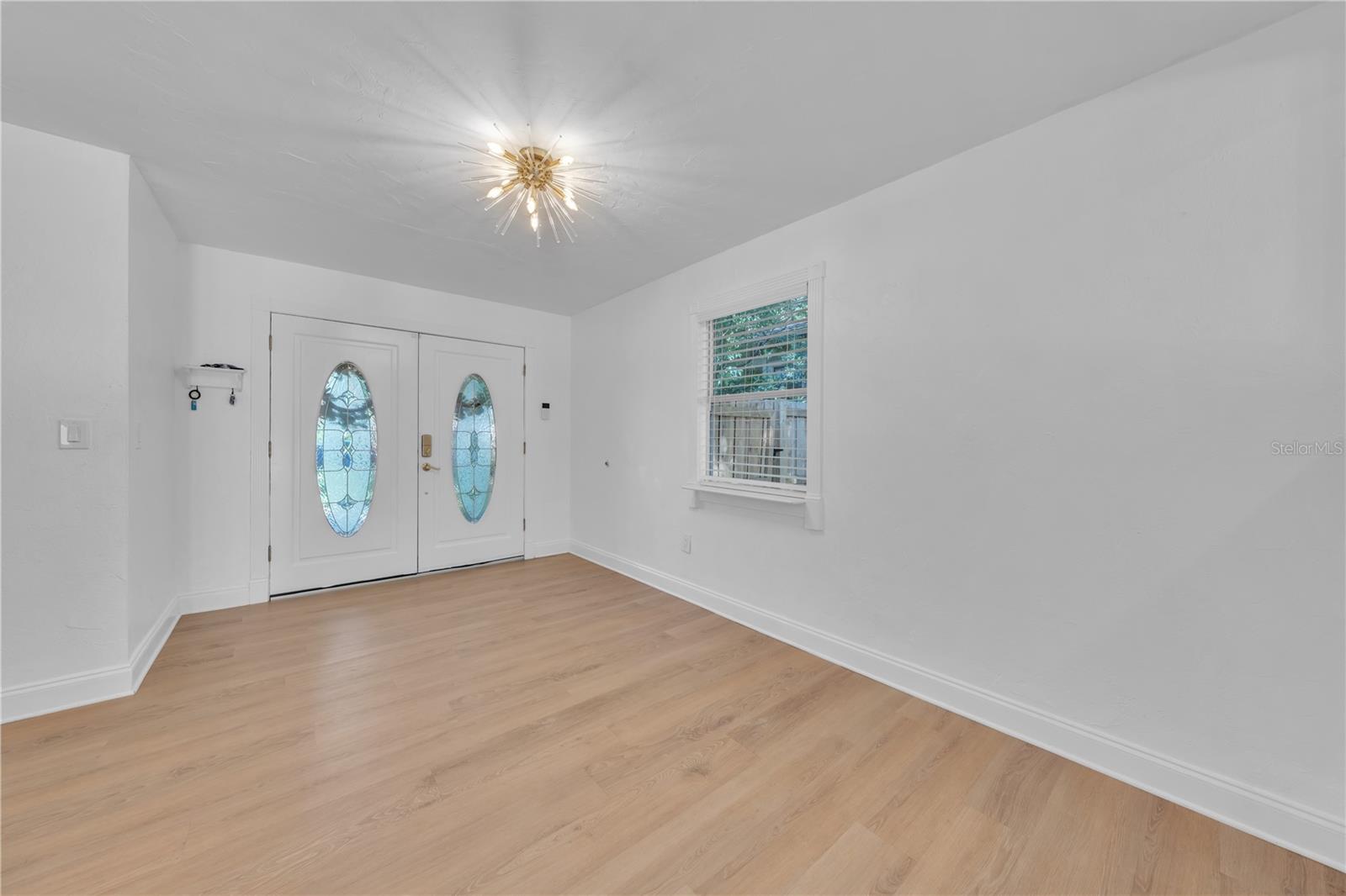 Image 39 of 47 For 314 Frances Avenue