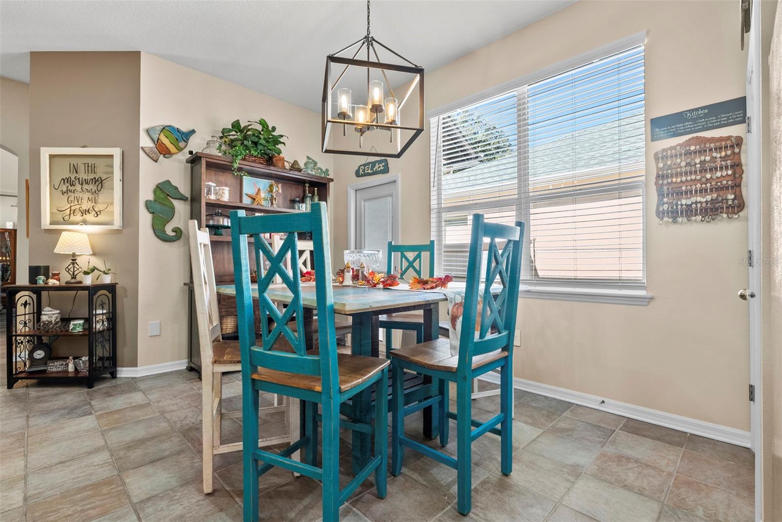 Listing photo id 17 for 21417 Cypress Tree Court