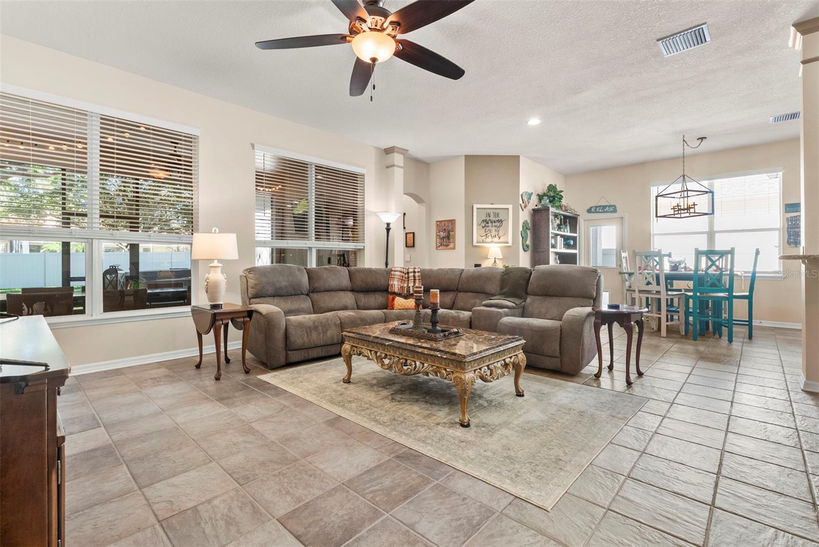 Listing photo id 19 for 21417 Cypress Tree Court