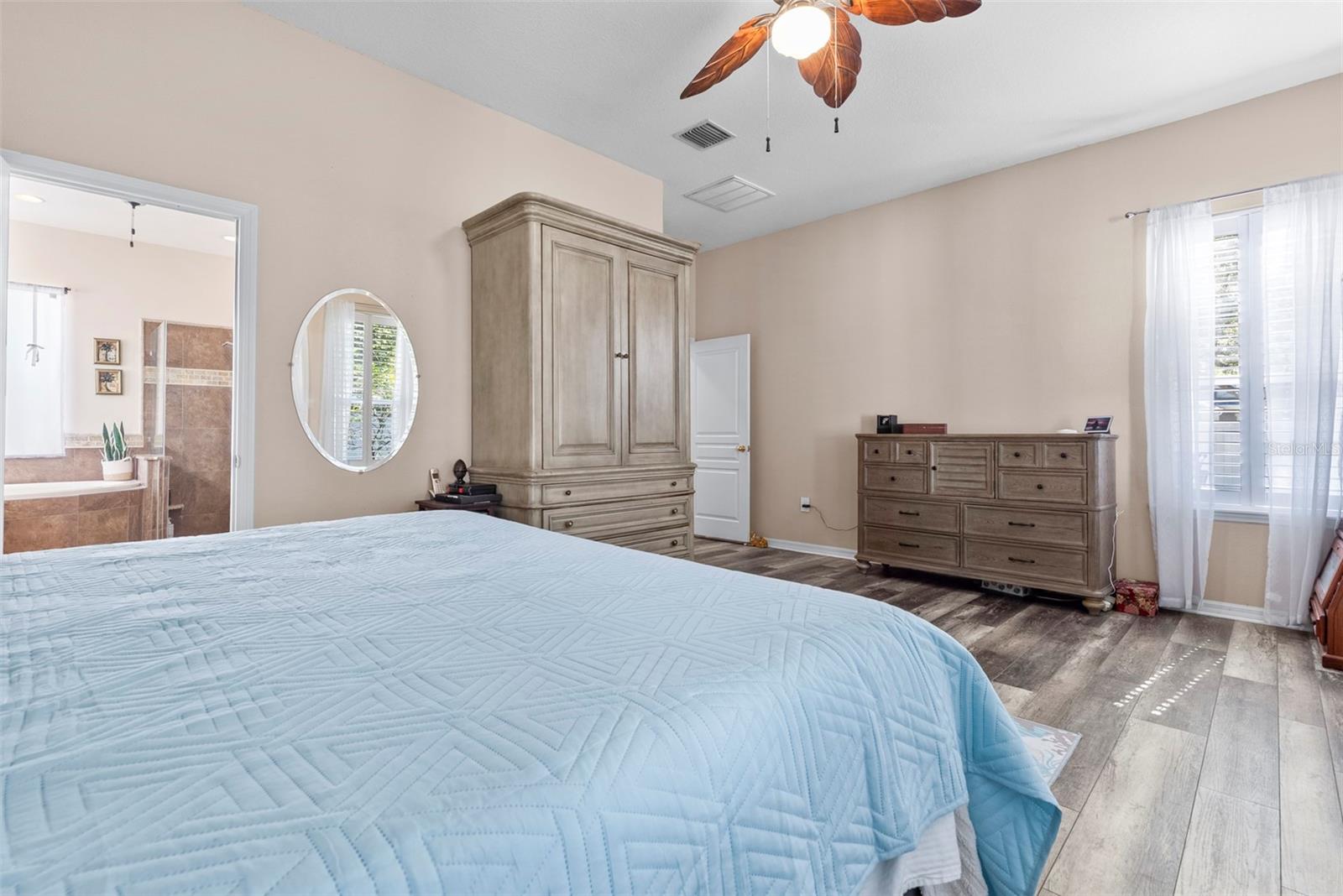 Listing photo id 22 for 21417 Cypress Tree Court