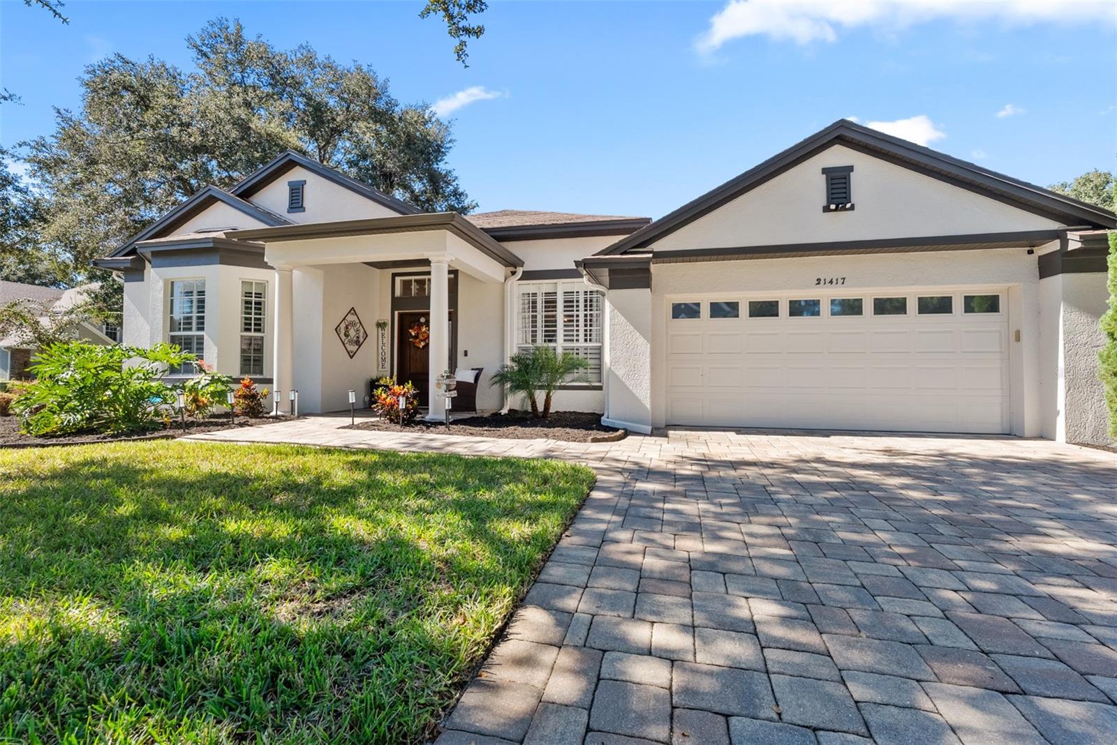 Listing photo id 4 for 21417 Cypress Tree Court