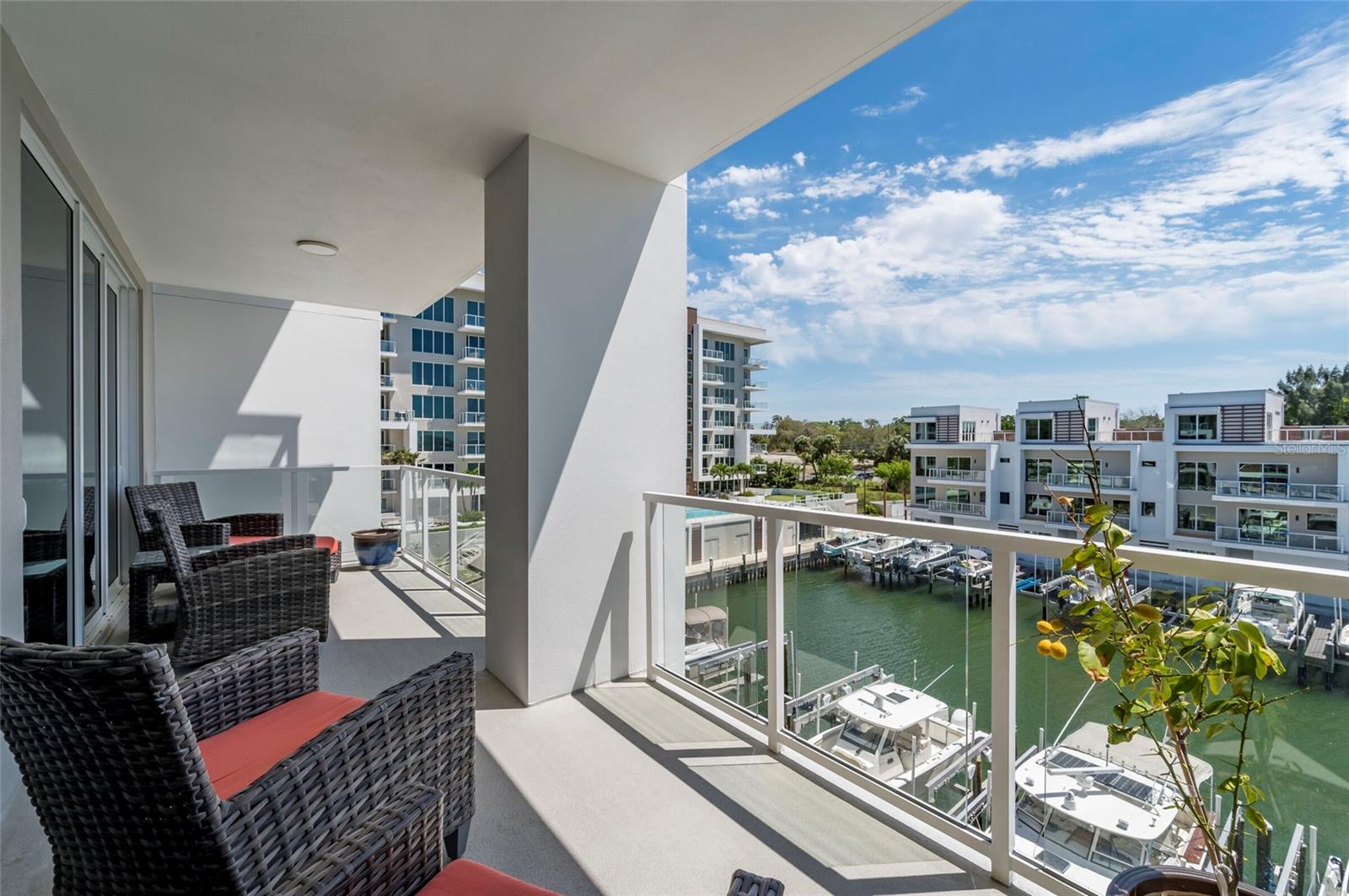 Image 31 of 50 For 920 Osceola Avenue 403