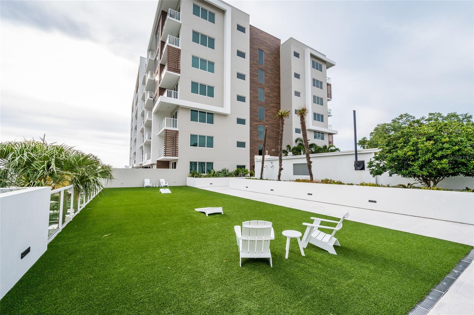 Image 35 of 50 For 920 Osceola Avenue 403