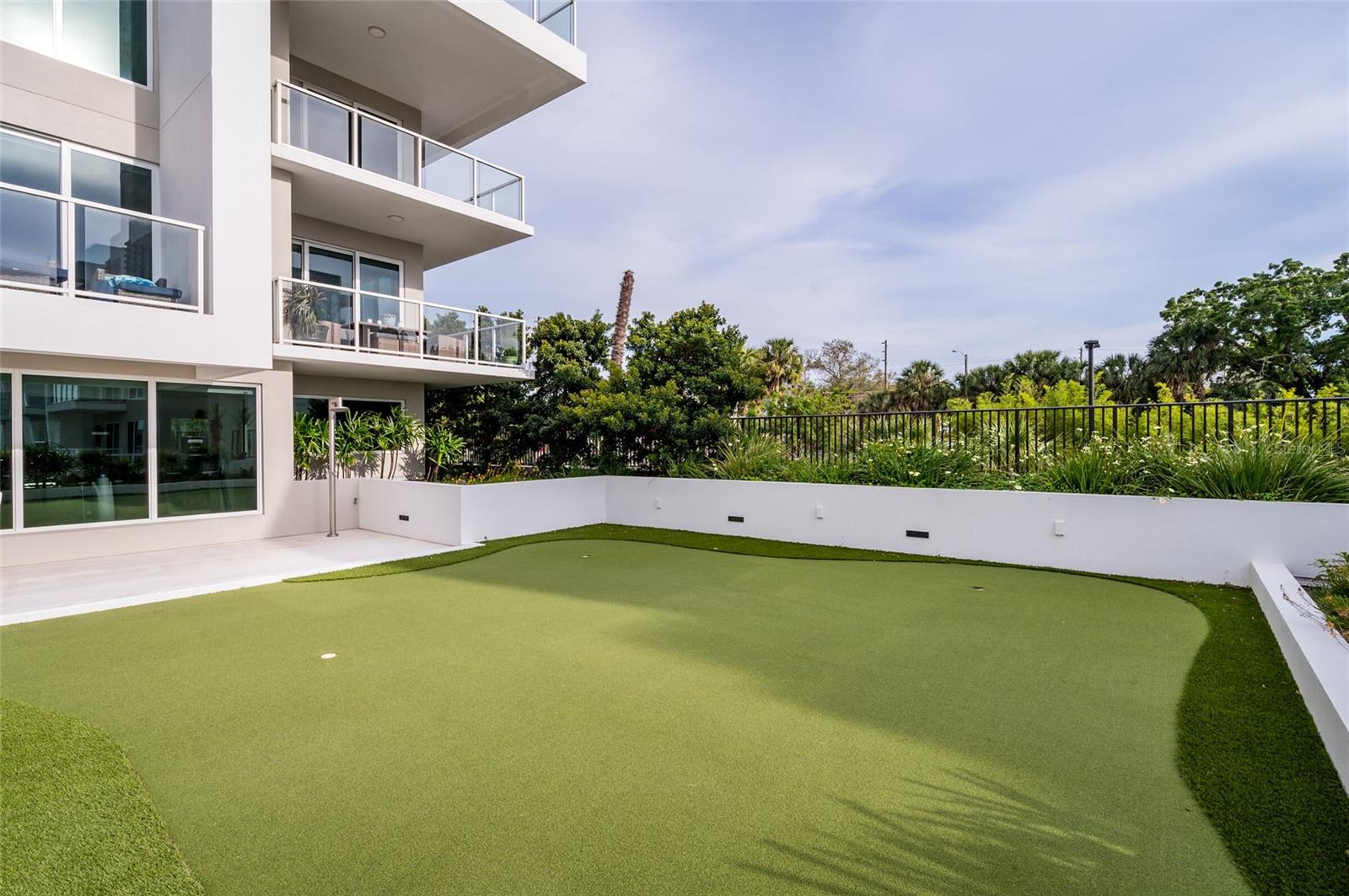 Image 40 of 50 For 920 Osceola Avenue 403