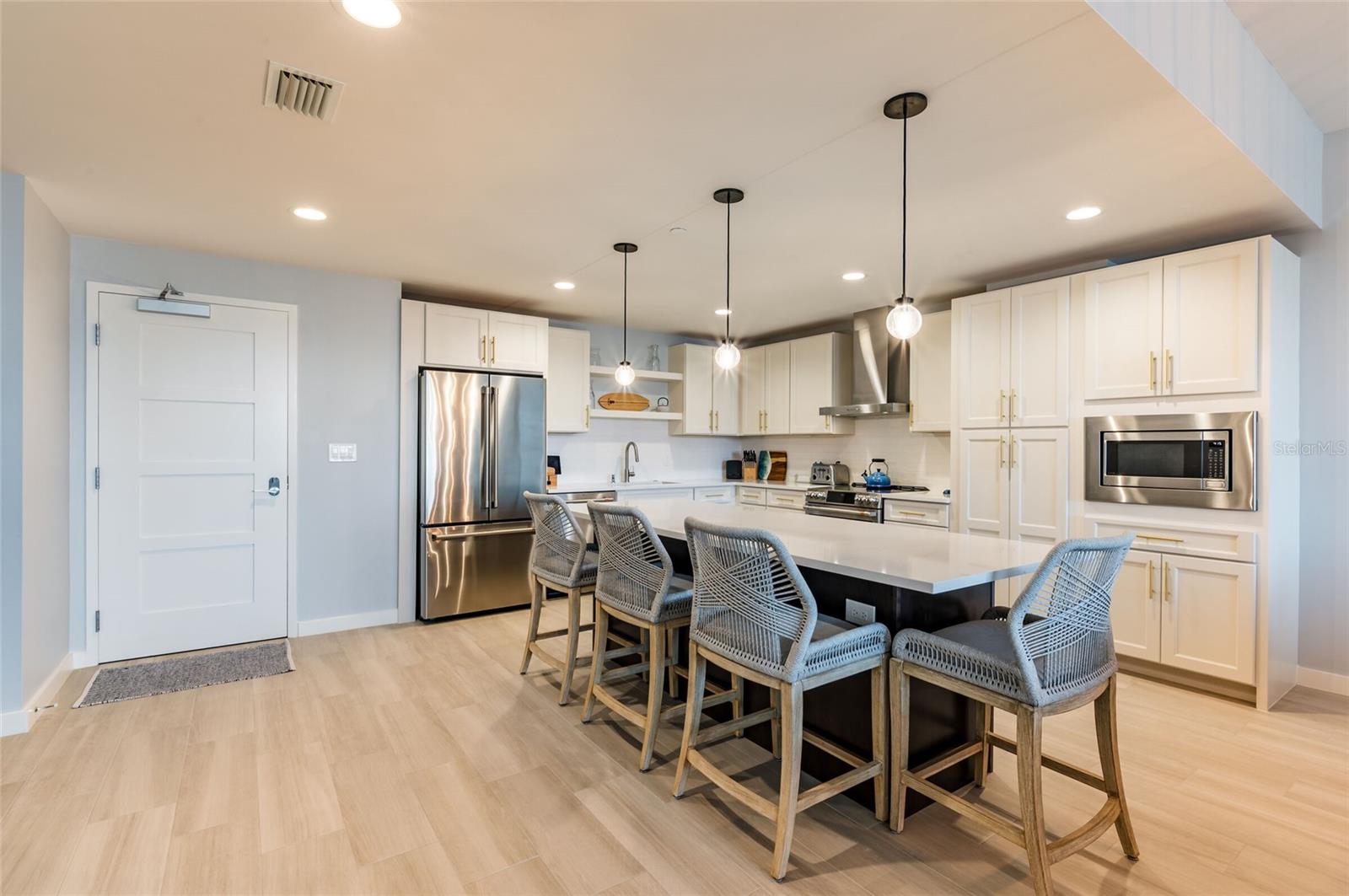 Image 5 of 50 For 920 Osceola Avenue 403