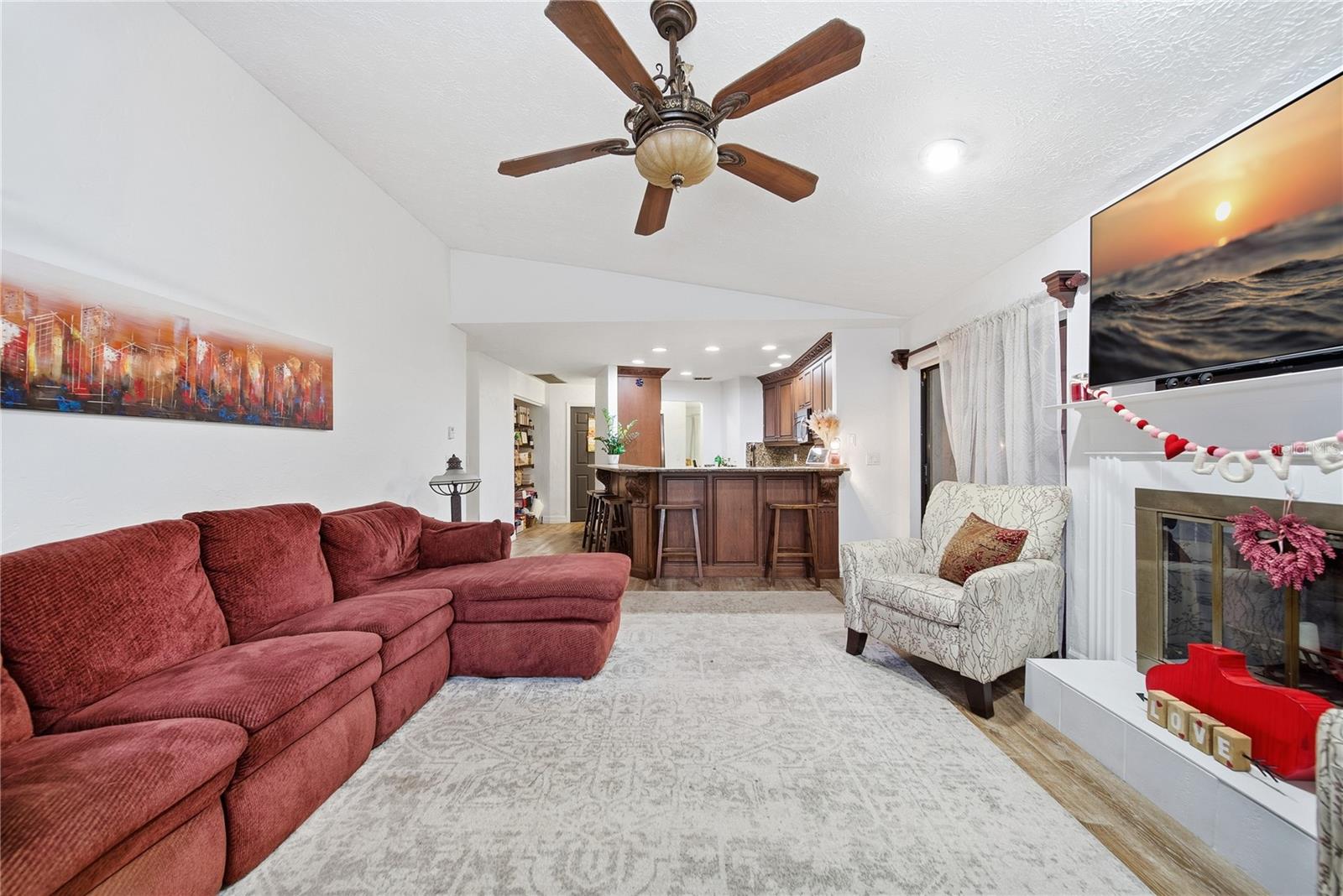 Image 20 of 36 For 4602 Buckeye Road