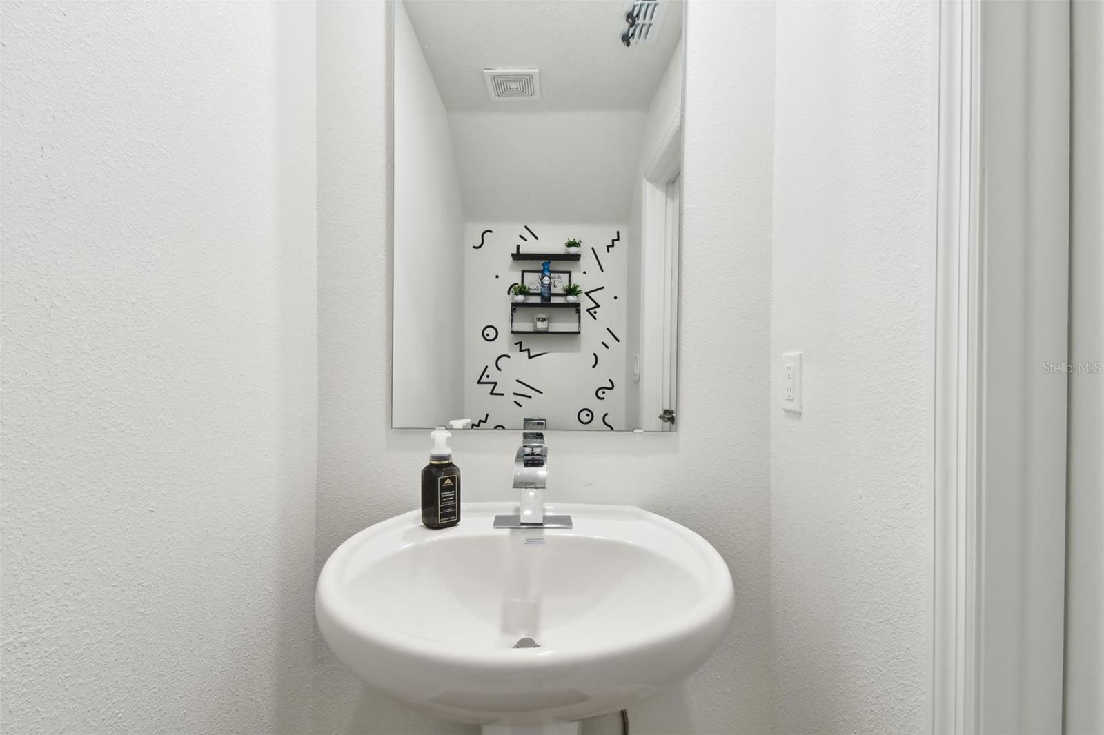 Image 12 of 75 For 2513 Sunray Venus Way